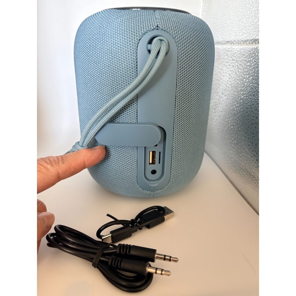 Chug Home Speaker LED Lit Fabric Speaker - Blue - NIB - Picture 3 of 5